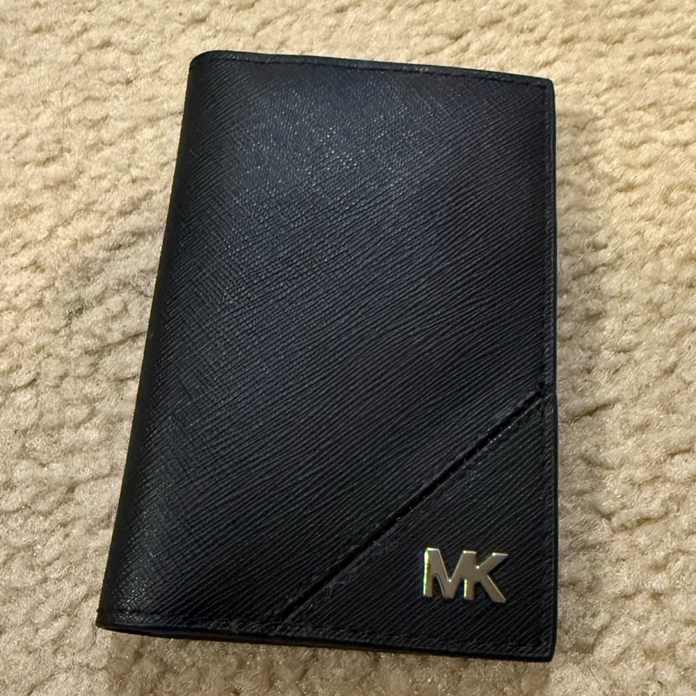 NEW Michael Kors Black Card Holder Wallet